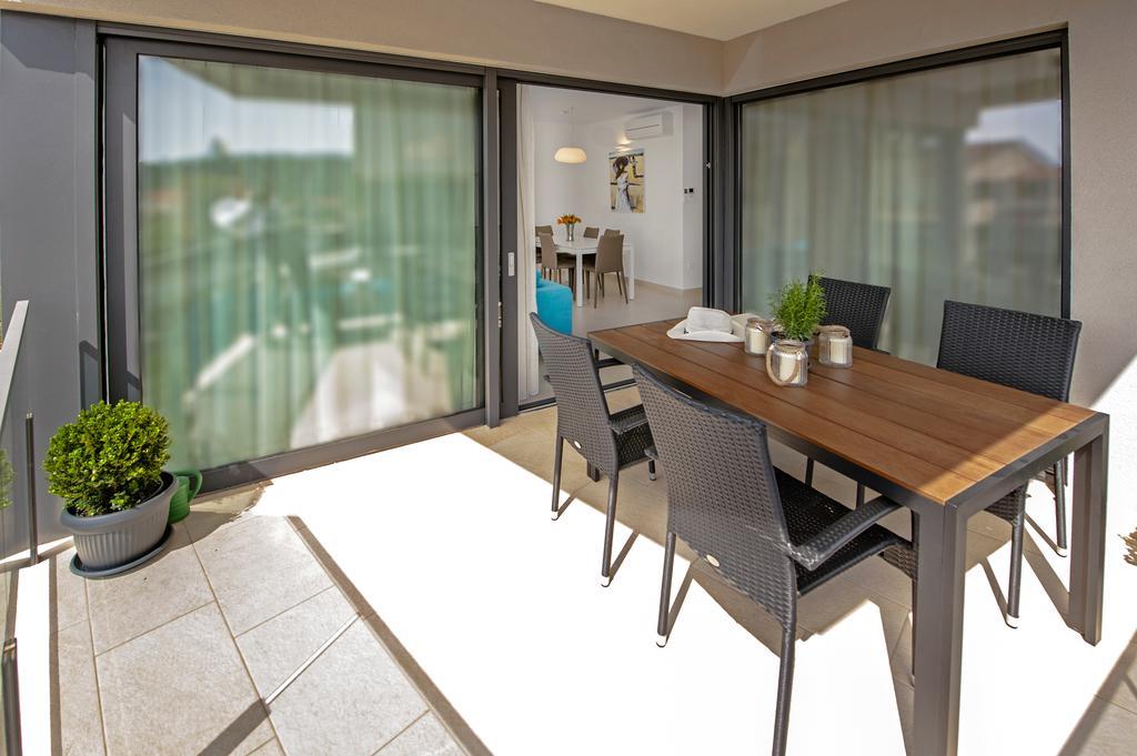 Sunset Luxury Apartment روفينج المظهر الخارجي الصورة