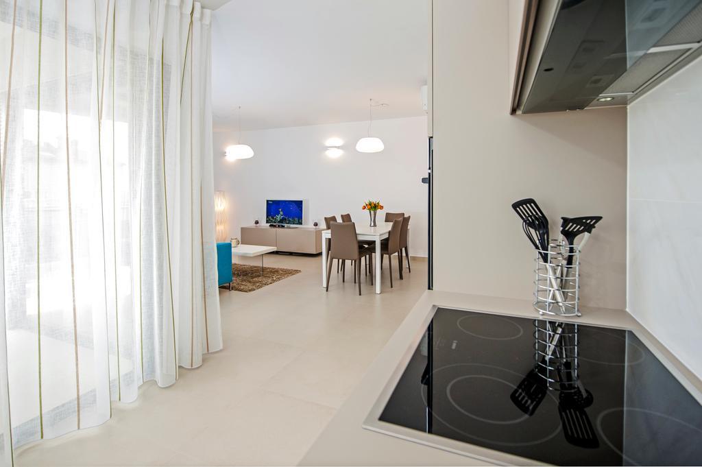 Sunset Luxury Apartment روفينج المظهر الخارجي الصورة