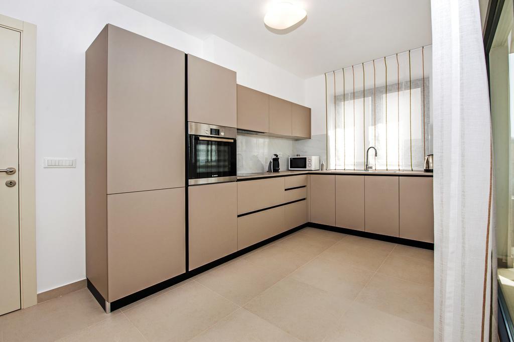 Sunset Luxury Apartment روفينج المظهر الخارجي الصورة