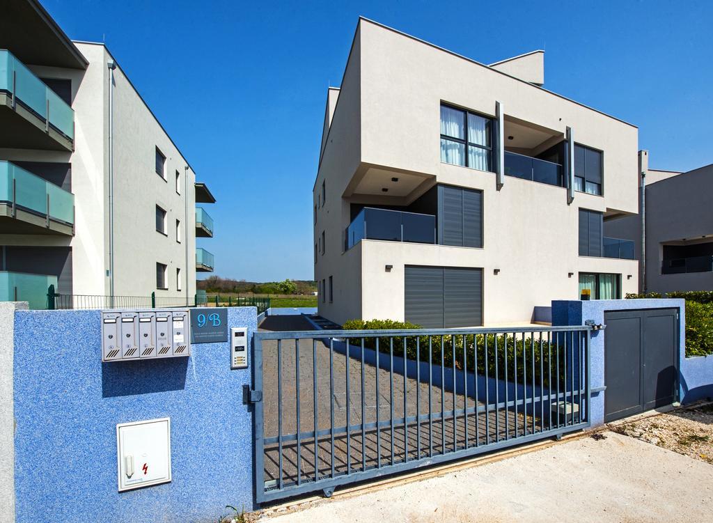 Sunset Luxury Apartment روفينج المظهر الخارجي الصورة