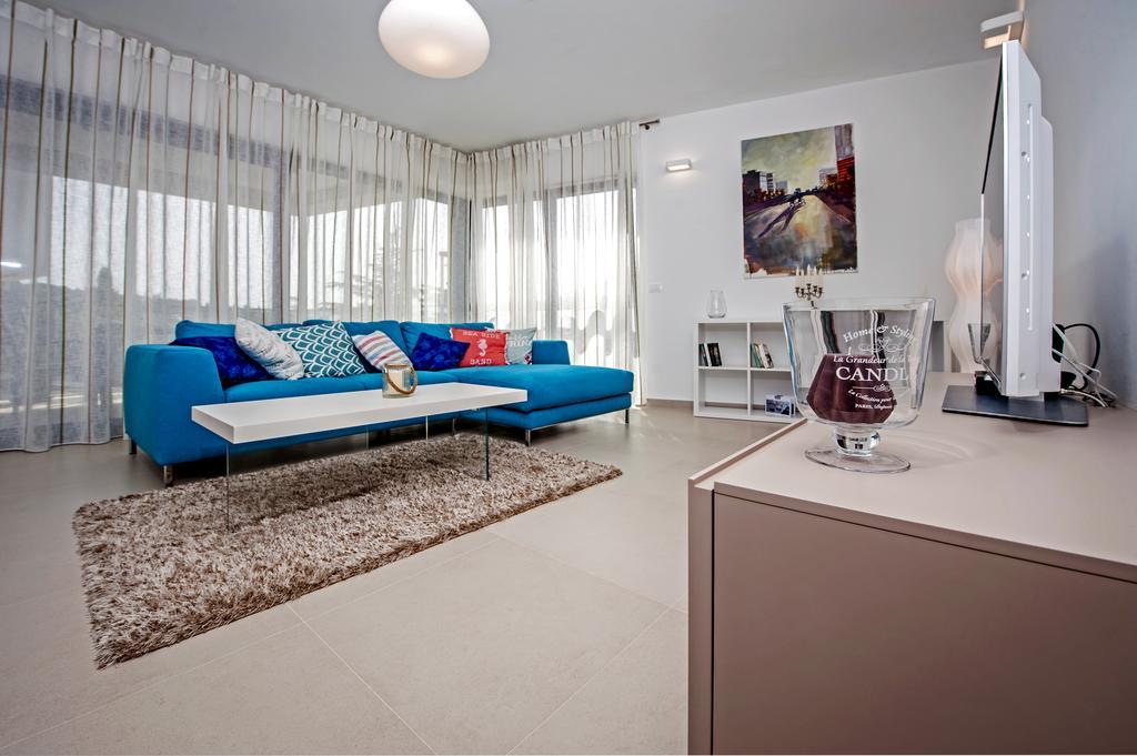 Sunset Luxury Apartment روفينج المظهر الخارجي الصورة