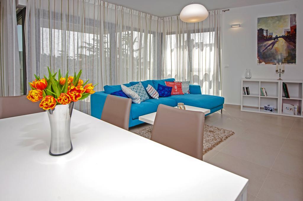 Sunset Luxury Apartment روفينج المظهر الخارجي الصورة